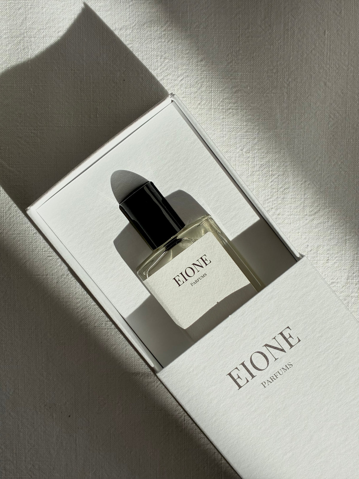 ILE D'EIONE - Parfum huile roll on