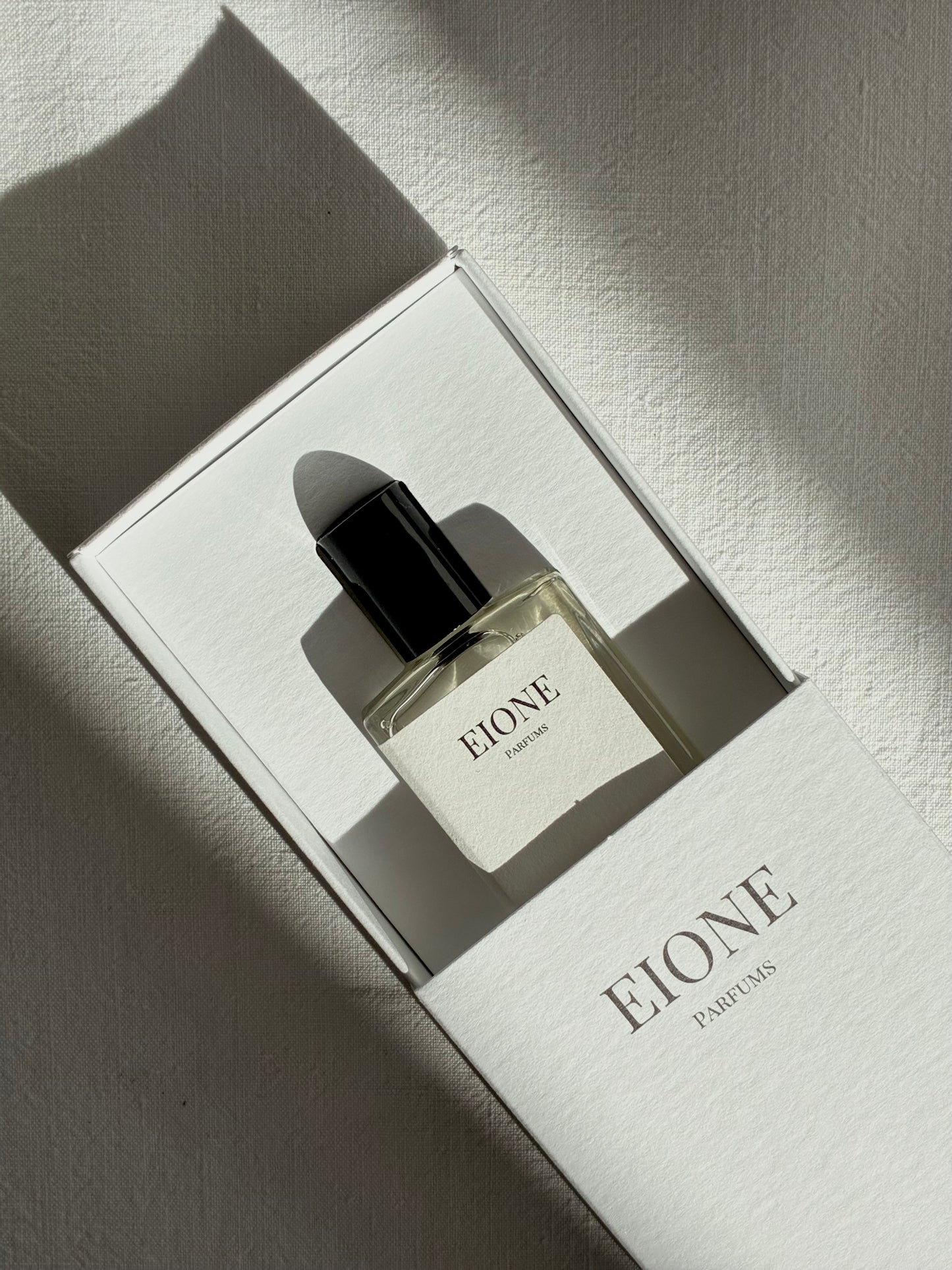 ILE D'EIONE - Parfum huile roll on